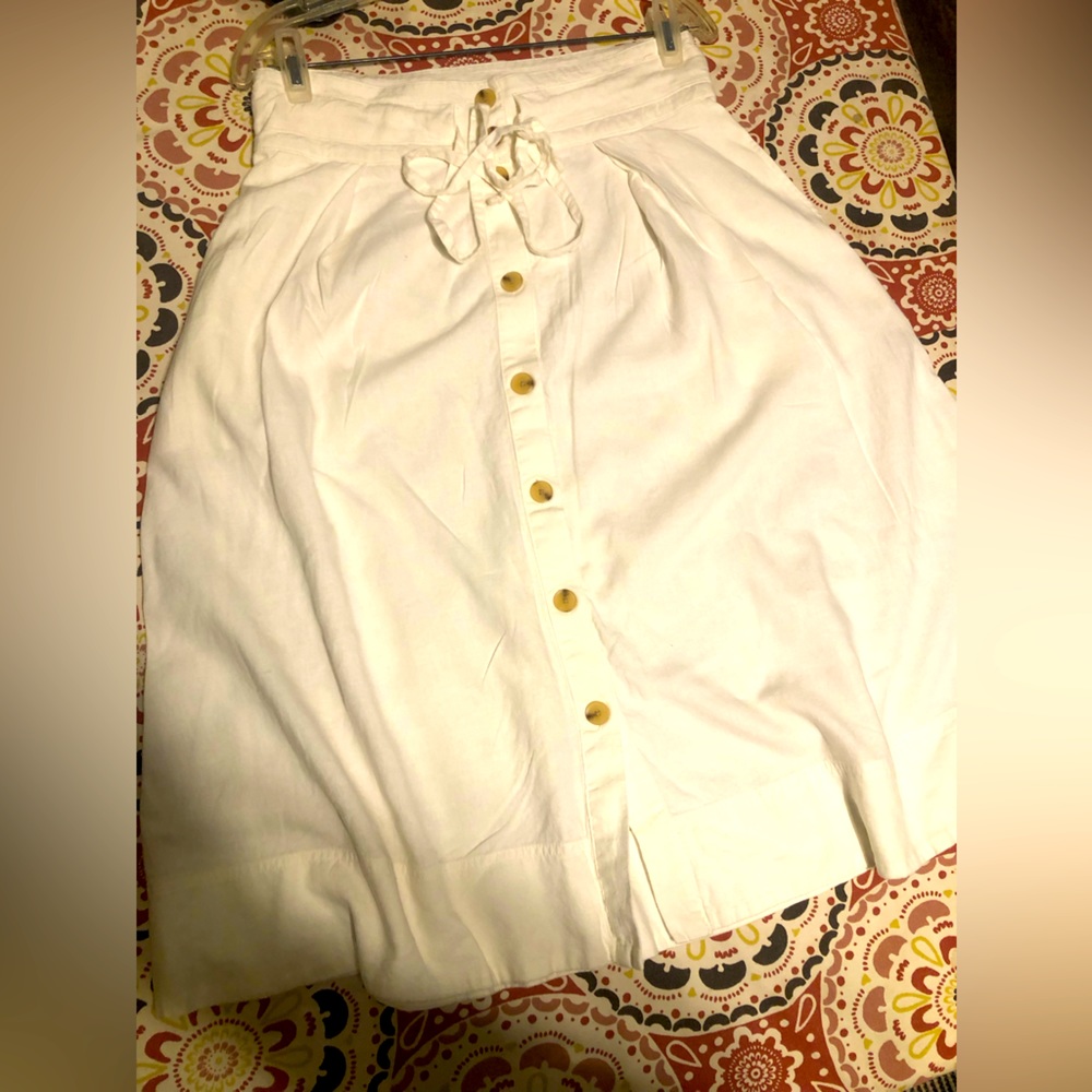 A New Day Skirt (M), button down, Draw string, Linen/Rayon mix